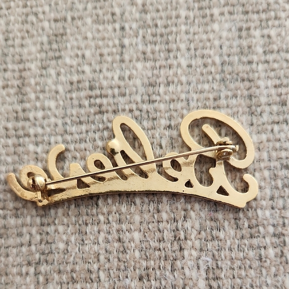 Avon Gold "Believe" Script Brooch with Clear Rhinestone - Picture 2 of 4